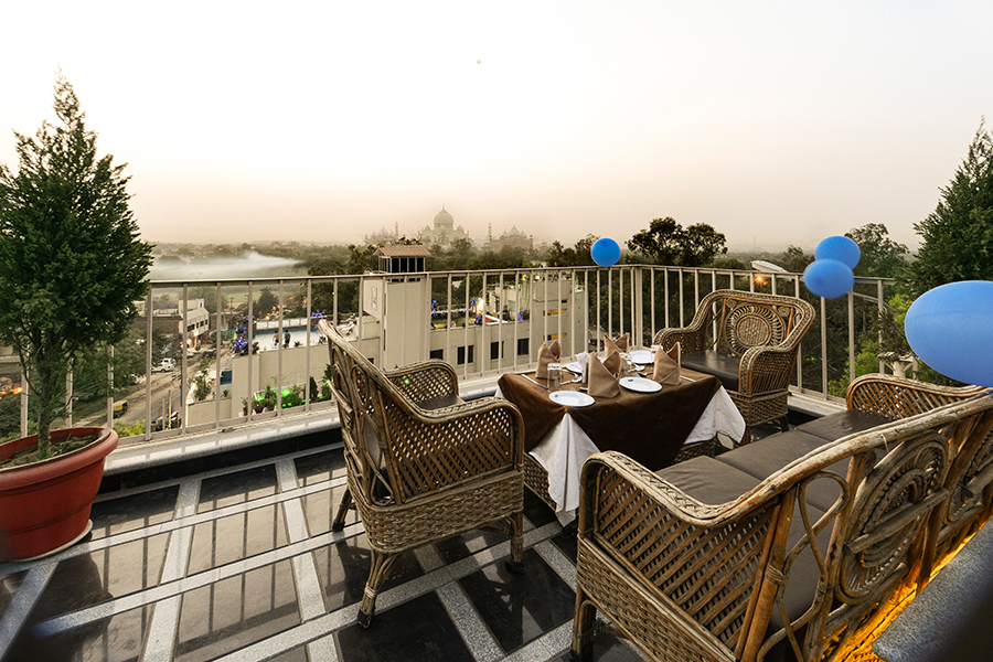 Taj View Terrace Restaurant Near Tajmahal Eastern Gate Agra Hotel Taj Resorts